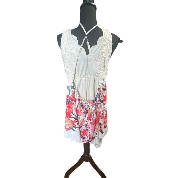 Illa Illa Floral White Lace Romper – Women’s L – Boho Chic Summer Style - Picture 2 of 6